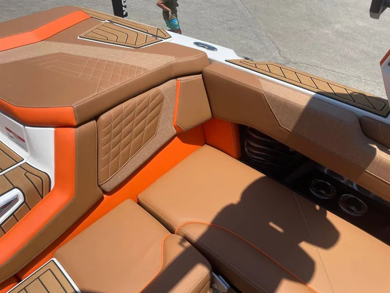 Slide: The Image of Nautique Super Air Nautique G23 2022 - 27