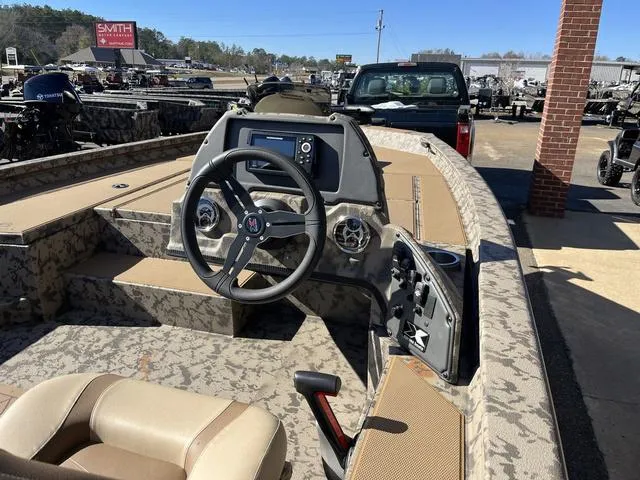 Slide: The Image of Xpress H18 2024 - 6