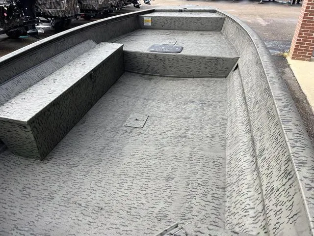 Slide: The Image of War Eagle 1853 Gladiator 2026 - 11