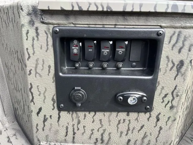 Slide: The Image of War Eagle 1853 Gladiator 2026 - 14