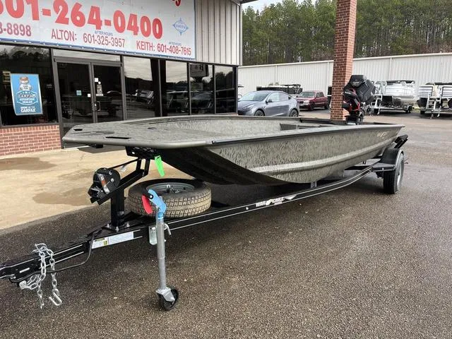 Slide: The Image of War Eagle 1853 Gladiator 2026 - 2