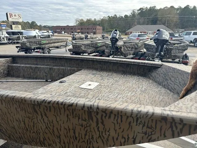 Slide: The Image of Xpress HD16DBX 2024 - 4