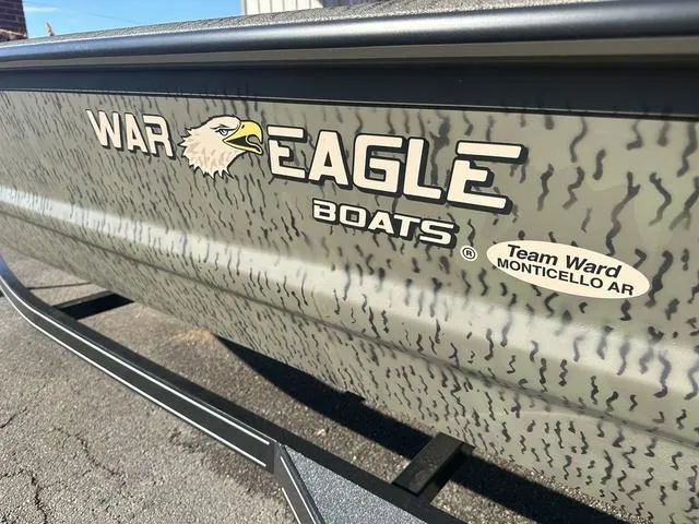 Slide: The Image of War Eagle 1750 Gladiator 2026 - 24