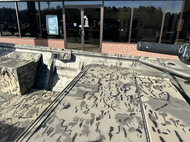 Slide: The Image of War Eagle 1648 LDSV 2024 - 9