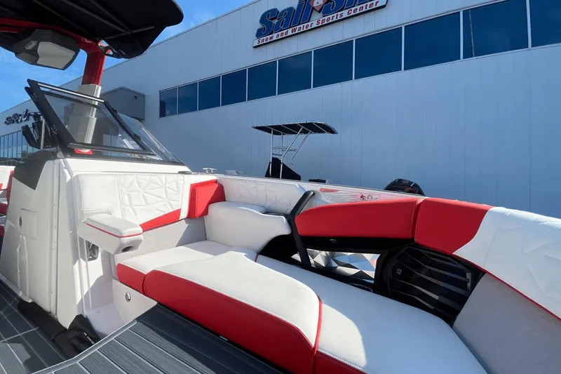 Slide: The Image of 2023 Nautique Super Air Nautique G25 Paragon interior at Sail & Ski Center. - 31