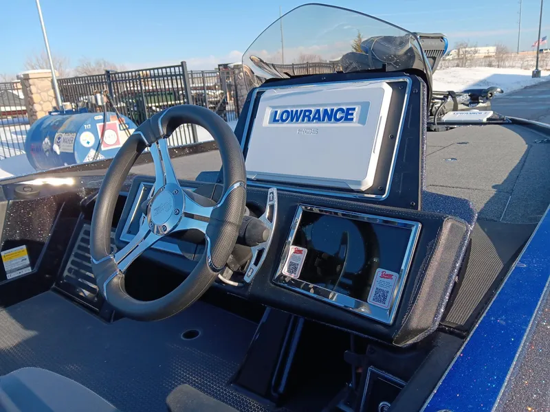 Slide: The Image of 2024 Ranger Z520R Ranger Cup Equipped boat dashboard with Lowrance electronics. - 4