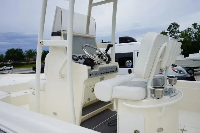 Slide: The Image of Shearwater 23 LTZ 2024 - 31