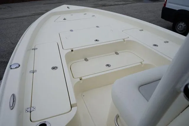 Slide: The Image of Shearwater 23 LTZ 2024 - 39