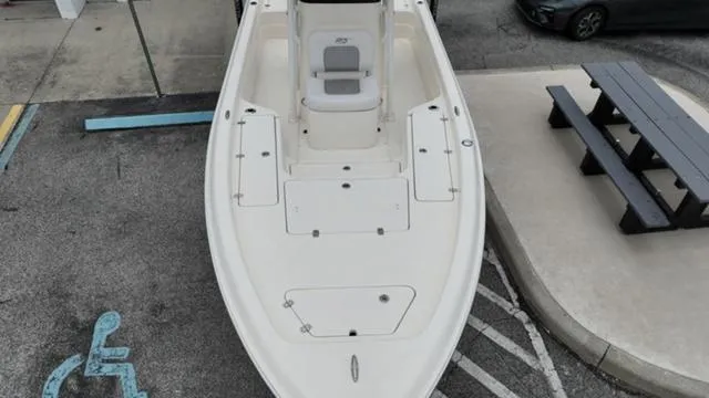 Slide: The Image of Shearwater 23 LTZ 2024 - 63