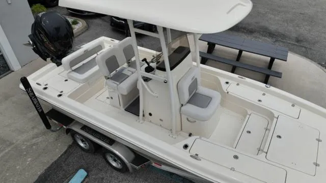 Slide: The Image of Shearwater 23 LTZ 2024 - 64