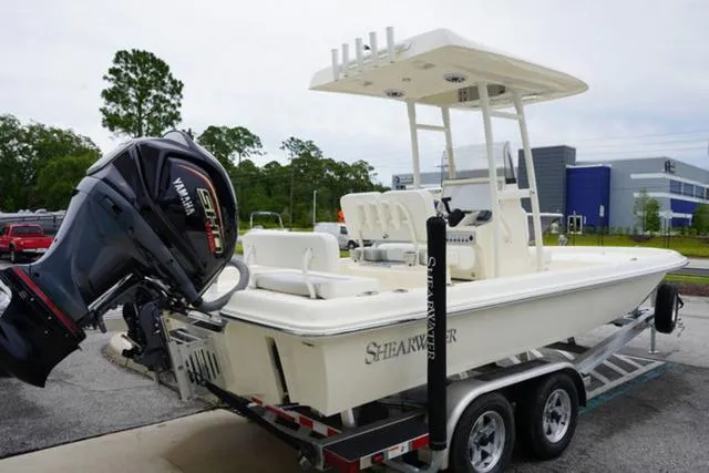 Slide: The Image of Shearwater 23 LTZ 2024 - 72