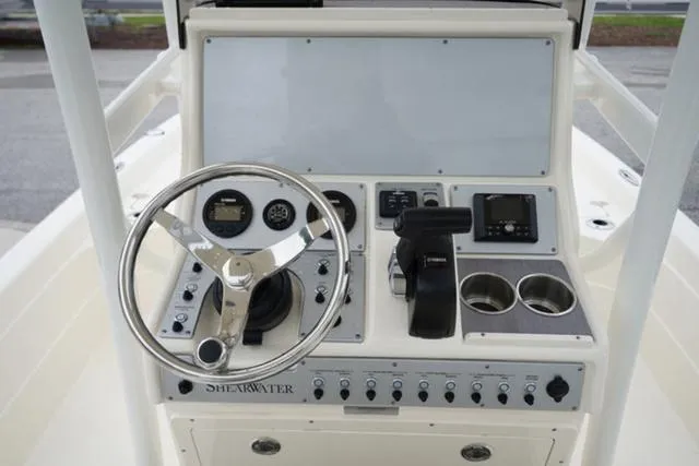 Slide: The Image of Shearwater 23 LTZ 2024 - 88