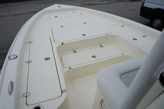 Slide: The Image of Shearwater 23 LTZ 2024 - 92