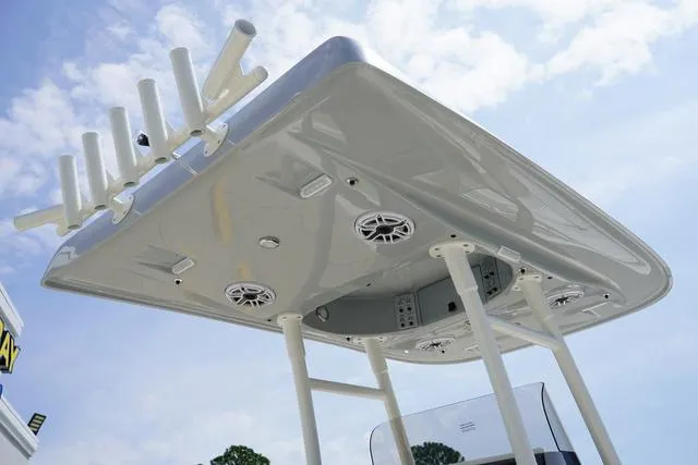 Slide: The Image of Shearwater 260 Carolina Bay 2024 - 22