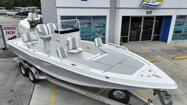 The Image of Ranger 2510 Bay 2024 - 1