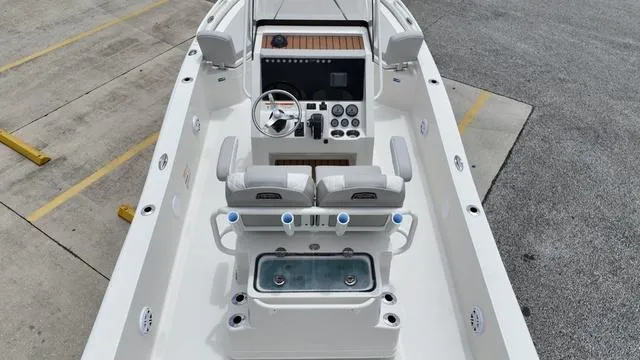 Slide: The Image of Ranger 2510 Bay 2024 - 13