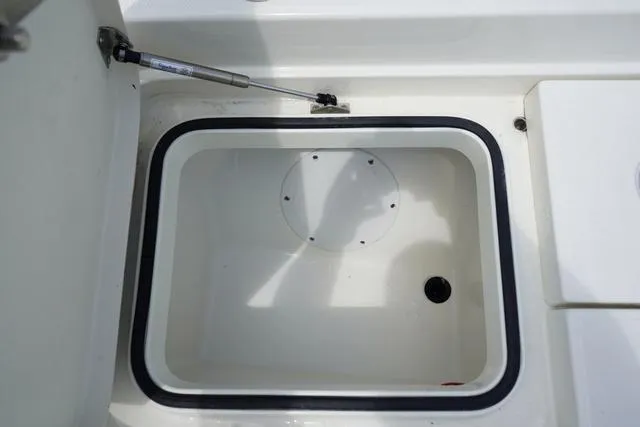 Slide: The Image of Ranger 2510 Bay 2024 - 41