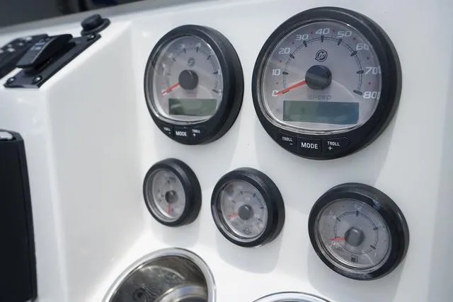 Slide: The Image of Ranger 2510 Bay 2024 - 48