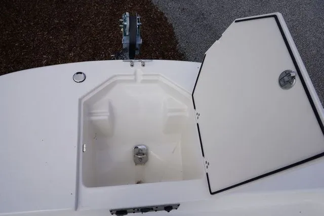 Slide: The Image of Carolina 21 LS 2023 - 40