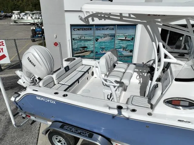Slide: The Image of Sea Fox 248 Side Console 2024 - 14