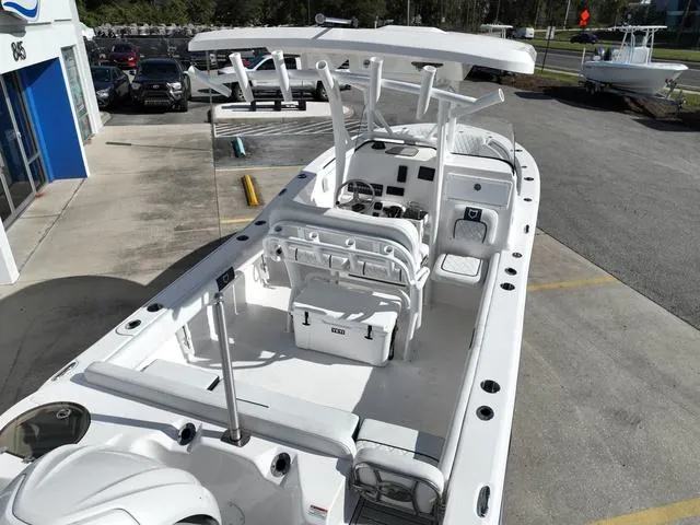 Slide: The Image of Sea Fox 248 Side Console 2024 - 18