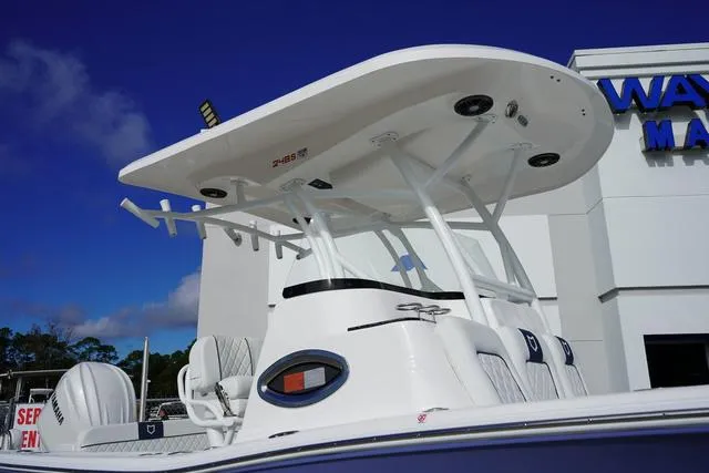 Slide: The Image of Sea Fox 248 Side Console 2024 - 28