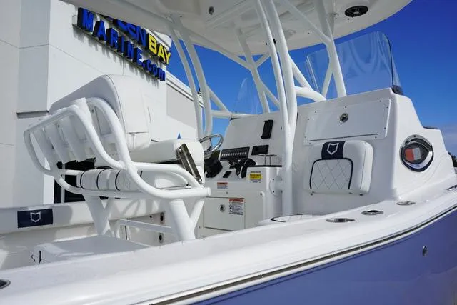 Slide: The Image of Sea Fox 248 Side Console 2024 - 29