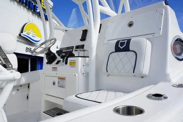 Slide: The Image of Sea Fox 248 Side Console 2024 - 30