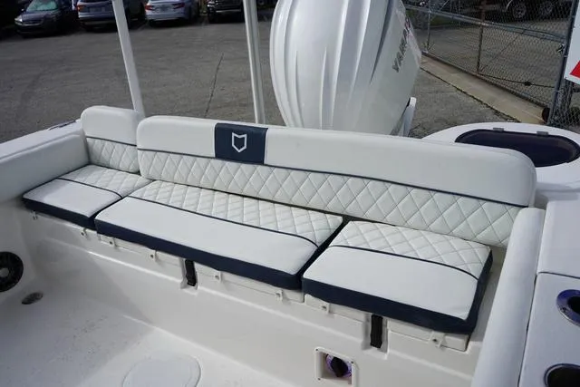 Slide: The Image of Sea Fox 248 Side Console 2024 - 41