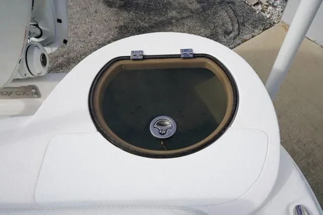 Slide: The Image of Sea Fox 248 Side Console 2024 - 42