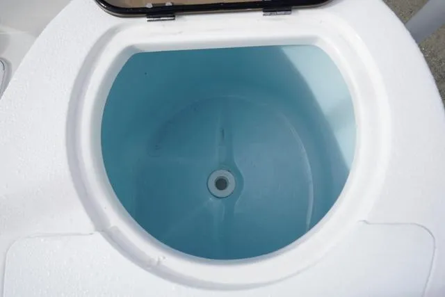 Slide: The Image of Sea Fox 248 Side Console 2024 - 43