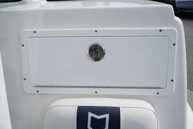 Slide: The Image of Sea Fox 248 Side Console 2024 - 49