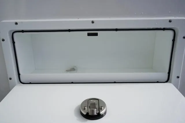 Slide: The Image of Sea Fox 248 Side Console 2024 - 50