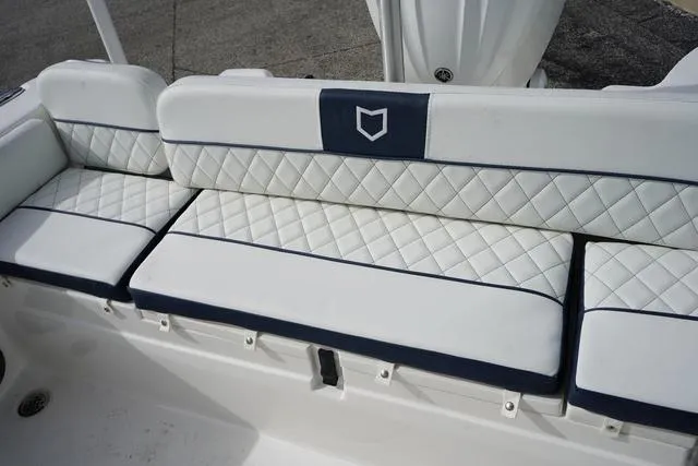 Slide: The Image of Sea Fox 248 Side Console 2024 - 53