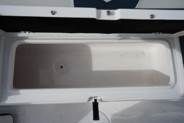 Slide: The Image of Sea Fox 248 Side Console 2024 - 54