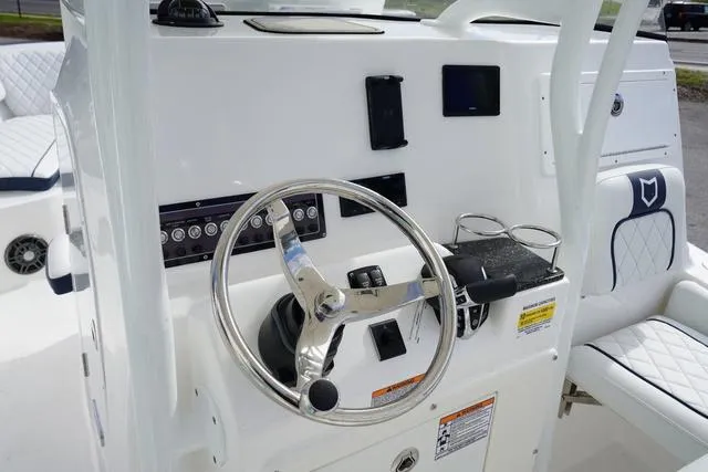 Slide: The Image of Sea Fox 248 Side Console 2024 - 55