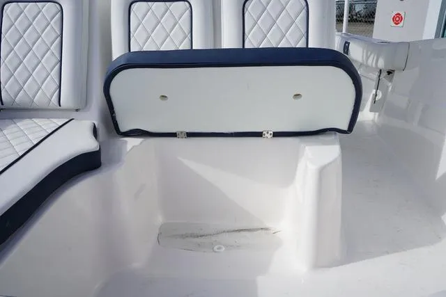 Slide: The Image of Sea Fox 248 Side Console 2024 - 66