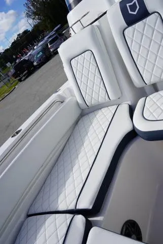 Slide: The Image of Sea Fox 248 Side Console 2024 - 68