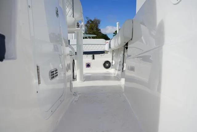 Slide: The Image of Sea Fox 248 Side Console 2024 - 69