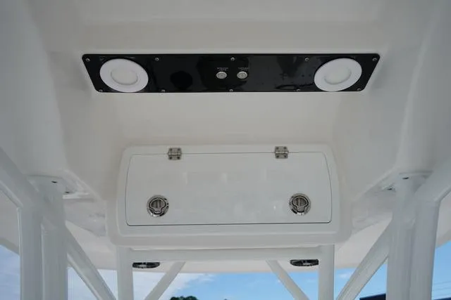 Slide: The Image of Sea Fox 248 Side Console 2024 - 74