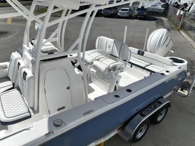 Slide: The Image of Sea Fox 248 Side Console 2024 - 95