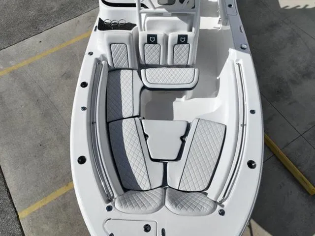 Slide: The Image of Sea Fox 248 Side Console 2024 - 97