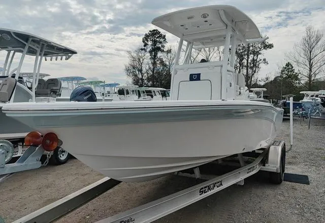 The Image of Sea Fox 231 Bay Fox 2024 - 1