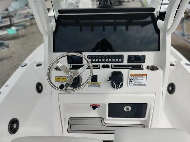 Slide: The Image of Sea Fox 231 Bay Fox 2024 - 17