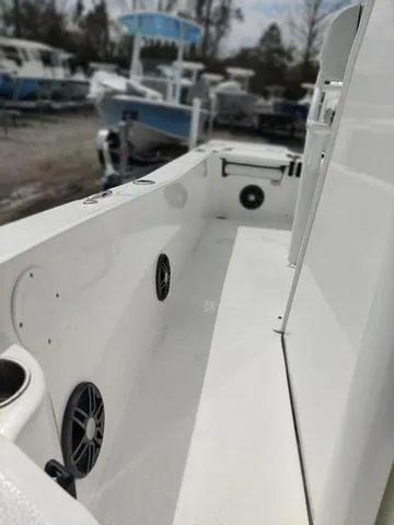 Slide: The Image of Sea Fox 231 Bay Fox 2024 - 18