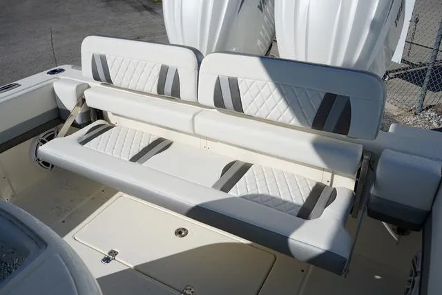 Slide: The Image of Blackwood 270 highdeck 2024 - 39