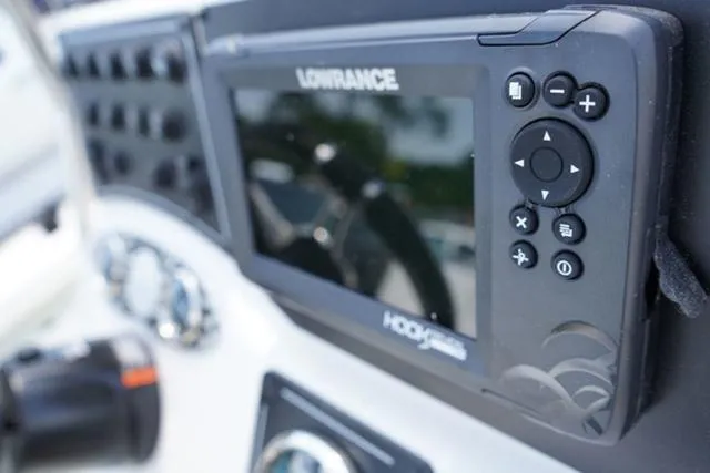 Slide: The Image of Ranger RB200 2024 - 100