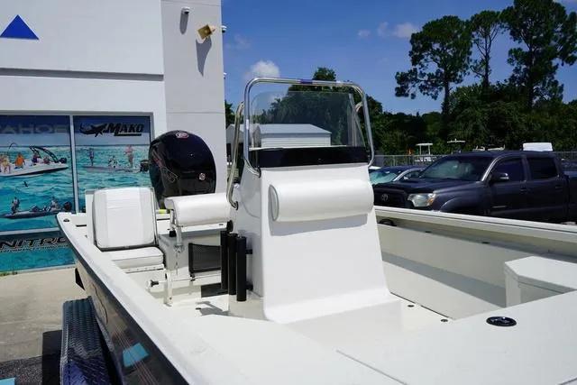 Slide: The Image of Ranger RB200 2024 - 26