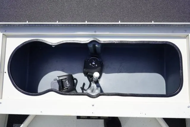 Slide: The Image of Ranger RB200 2024 - 47