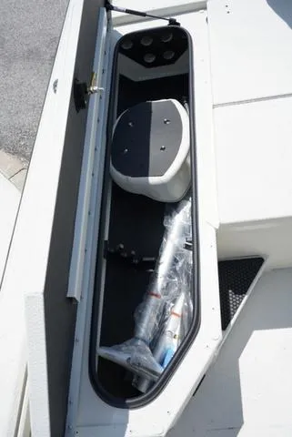 Slide: The Image of Ranger RB200 2024 - 53